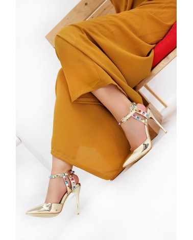 Sapatos Salto Alto Bicudo Gold Valentino Style